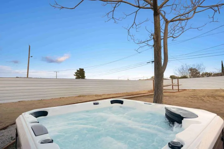 7137 Hanford Avenue, Yucca Valley, California 92284