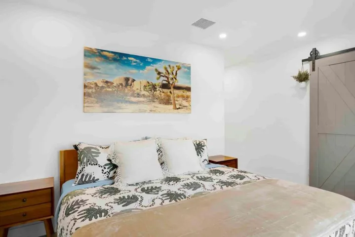 7137 Hanford Avenue, Yucca Valley, California 92284