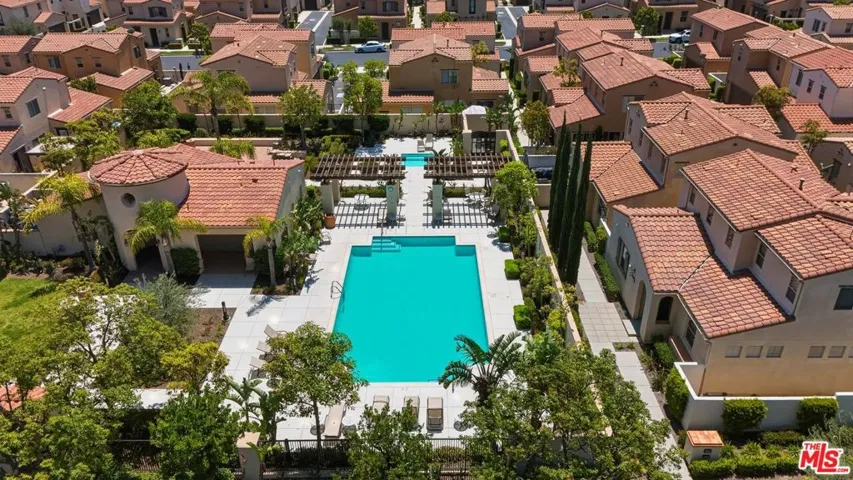 20244 Pienza Lane, Porter Ranch, California 91326
