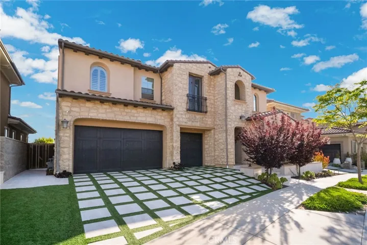 1132 Summit Oak, Lake Forest, California 92679