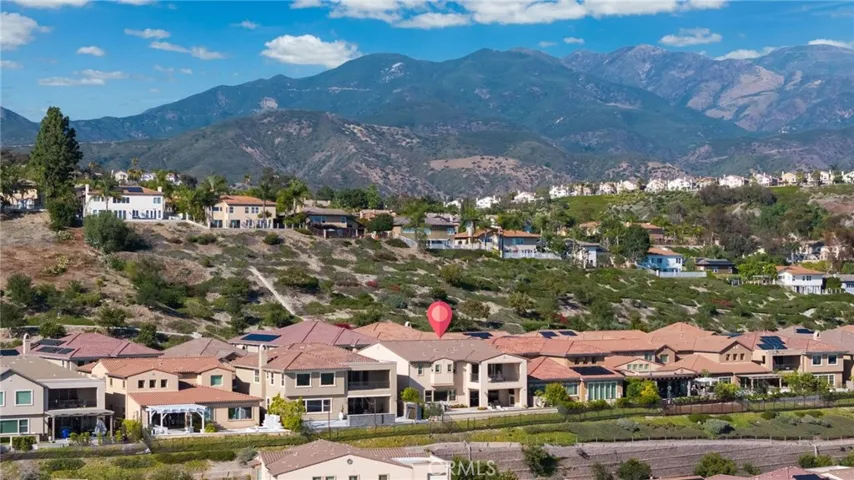 1132 Summit Oak, Lake Forest, California 92679