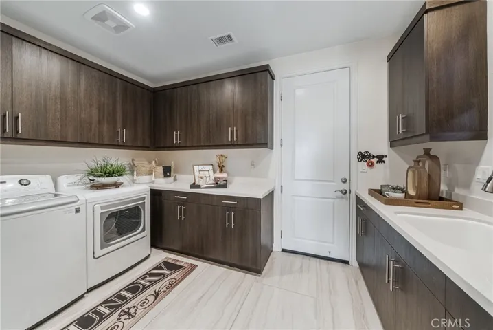 1132 Summit Oak, Lake Forest, California 92679