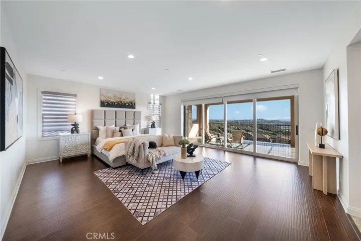 1132 Summit Oak, Lake Forest, California 92679