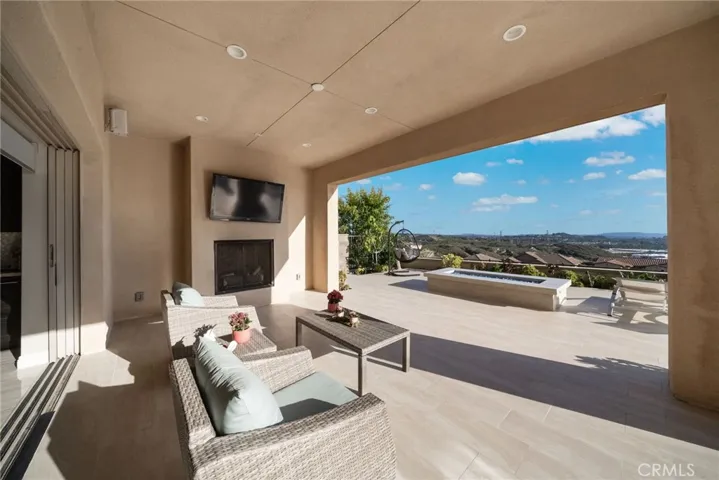 1132 Summit Oak, Lake Forest, California 92679