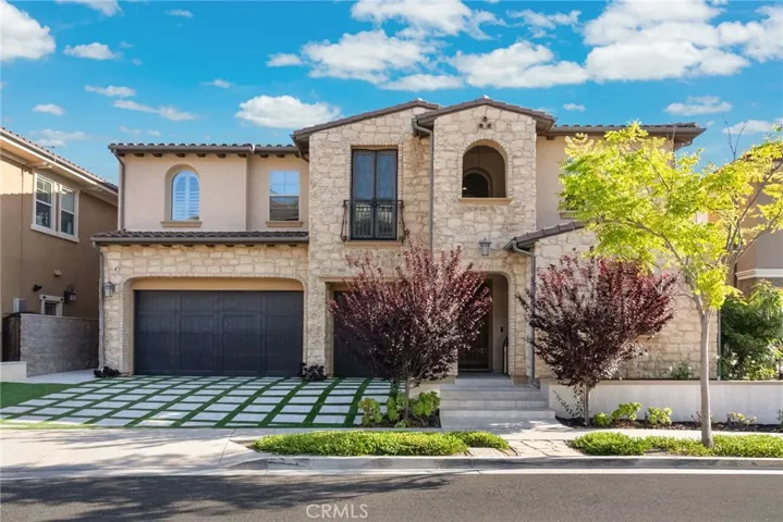1132 Summit Oak, Lake Forest, California 92679