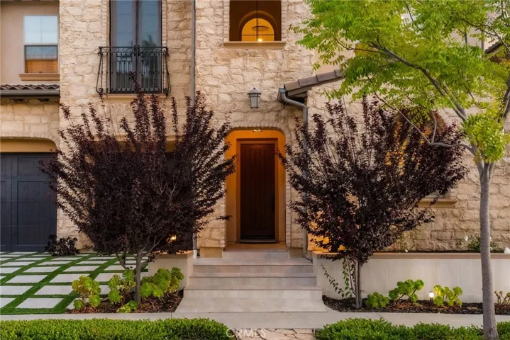 1132 Summit Oak, Lake Forest, California 92679