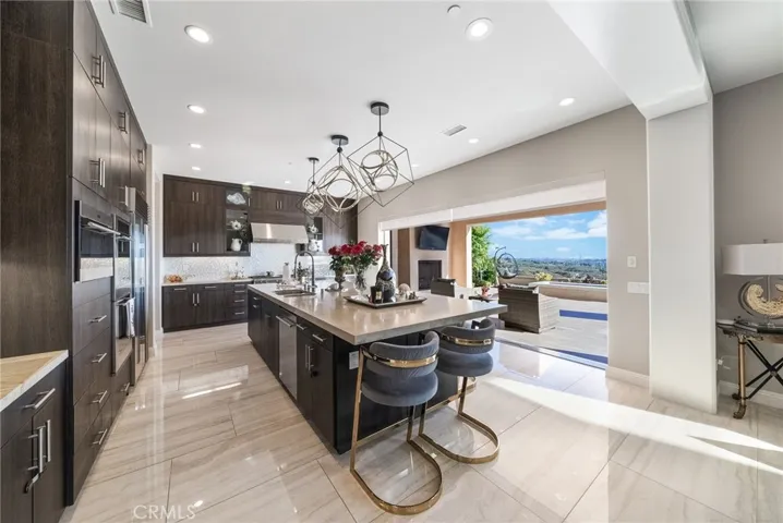 1132 Summit Oak, Lake Forest, California 92679