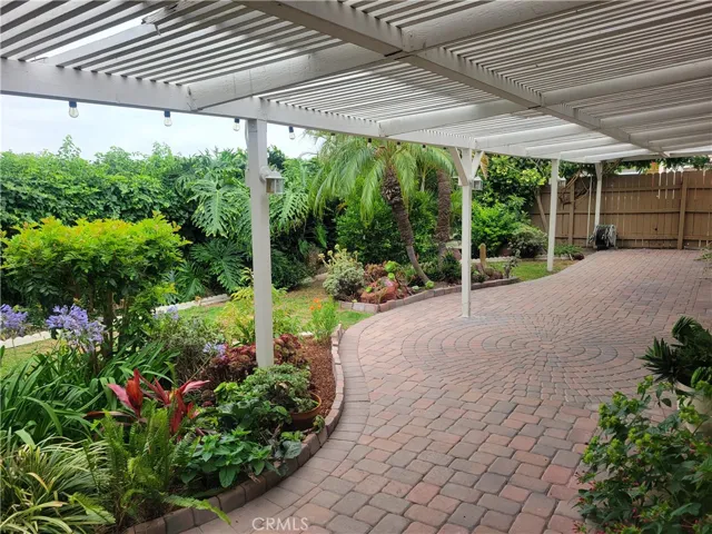 1067 Cheyenne Street, Costa Mesa, California 92626