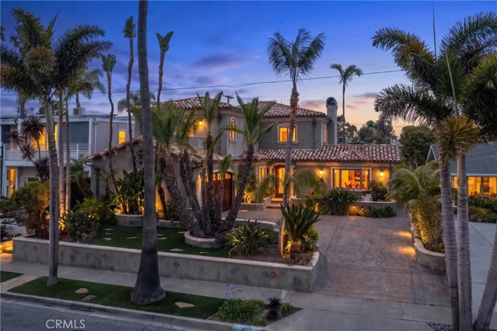 1445 Catalina, Seal Beach, California 90740