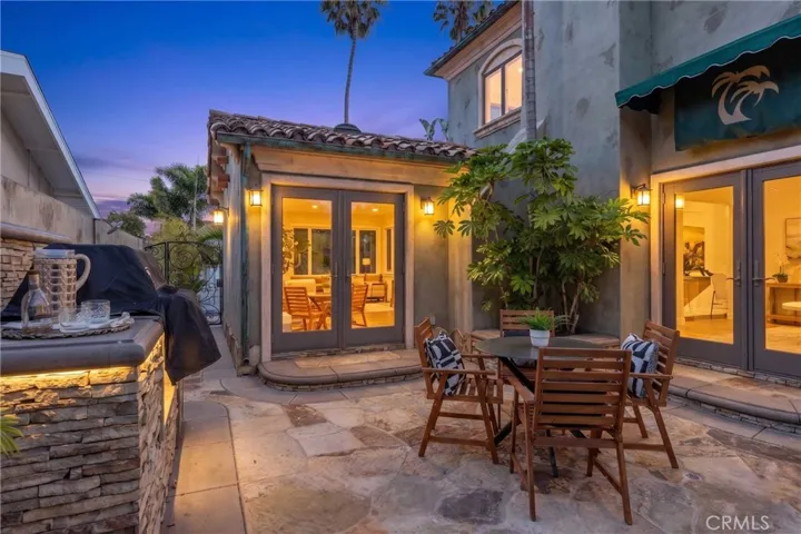 1445 Catalina, Seal Beach, California 90740