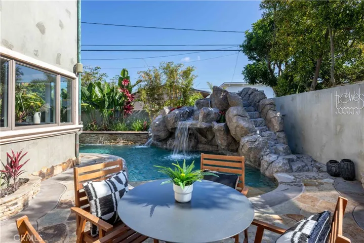 1445 Catalina, Seal Beach, California 90740