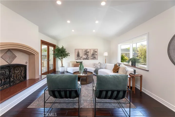 1445 Catalina, Seal Beach, California 90740