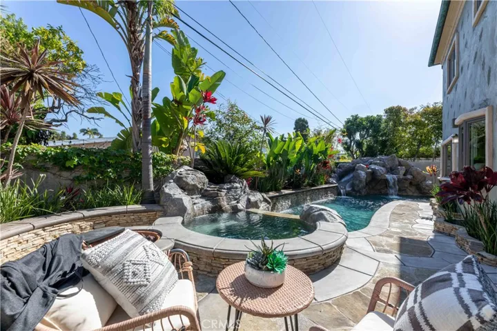 1445 Catalina, Seal Beach, California 90740