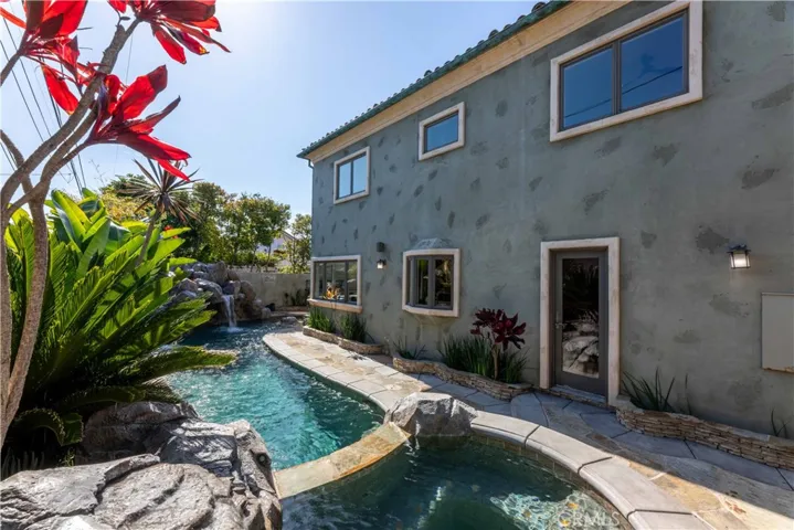 1445 Catalina, Seal Beach, California 90740