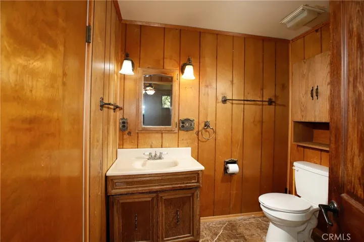Guest unit- bathroom