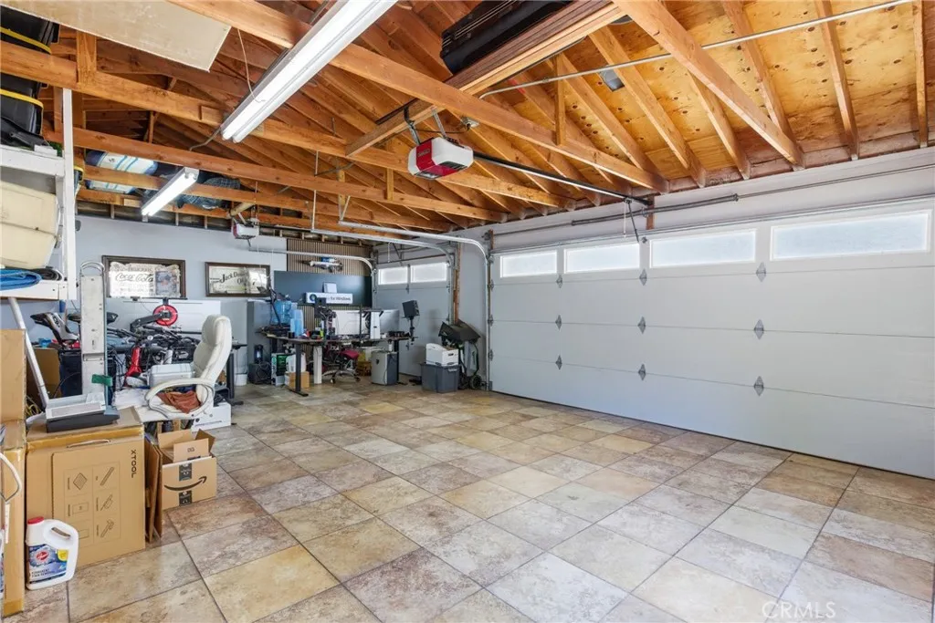Detached 3 car garage