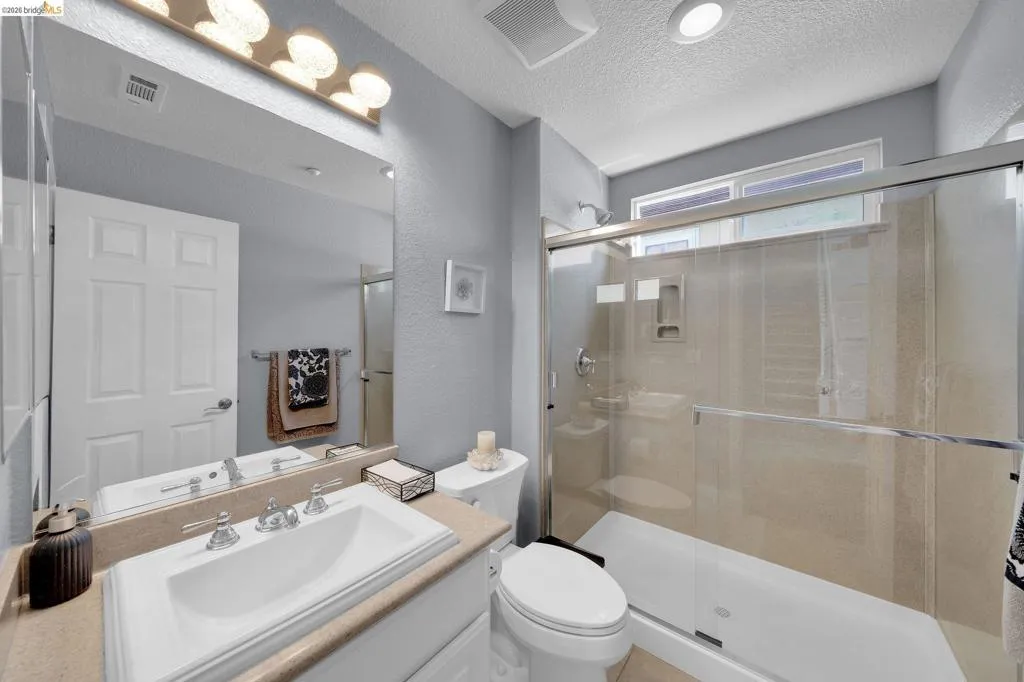 downstairs full bathroom