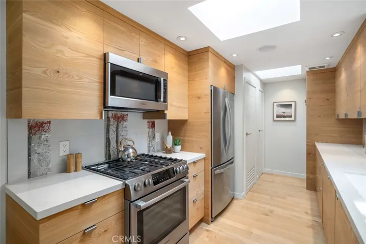 1257 Iris 4, San Luis Obispo, California 93401
