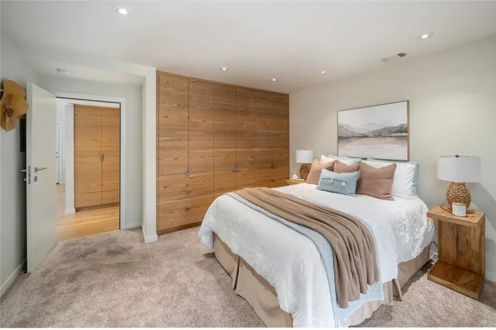 1257 Iris 4, San Luis Obispo, California 93401