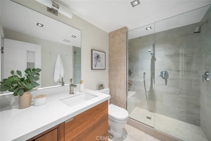 1257 Iris 4, San Luis Obispo, California 93401