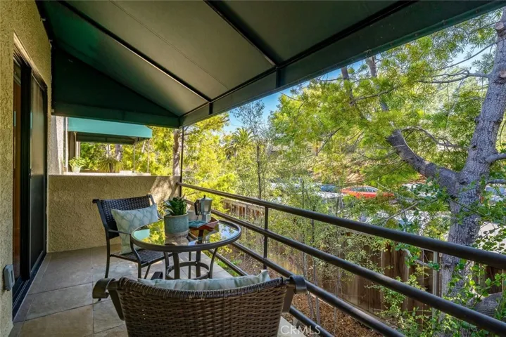 1257 Iris 4, San Luis Obispo, California 93401