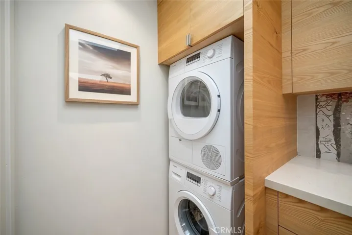1257 Iris 4, San Luis Obispo, California 93401