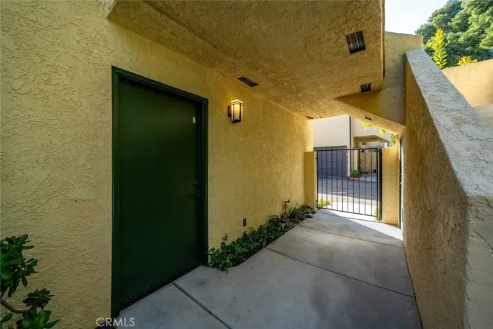 1257 Iris 4, San Luis Obispo, California 93401