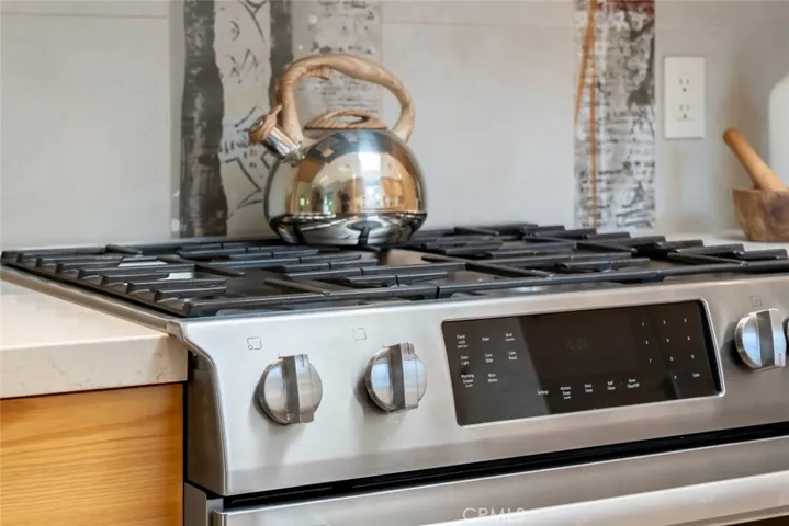 1257 Iris 4, San Luis Obispo, California 93401