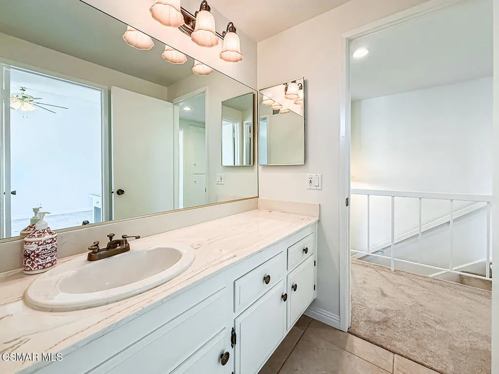 Shared Upstairs Bathroom