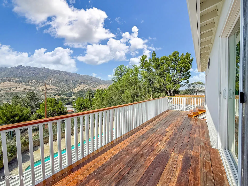 Balcony off of both upstairs bedrooms