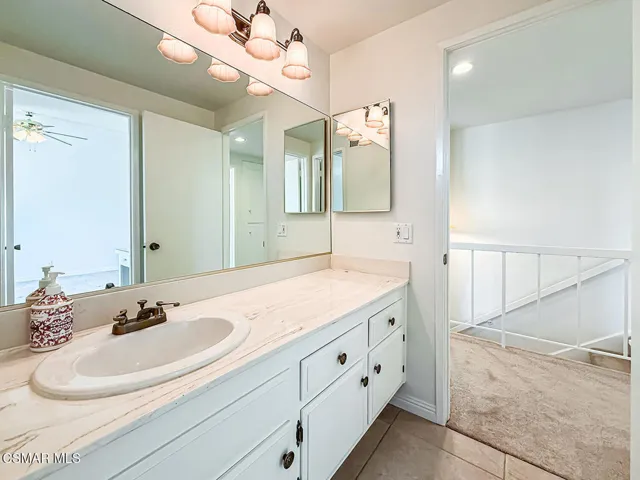 Shared Upstairs Bathroom