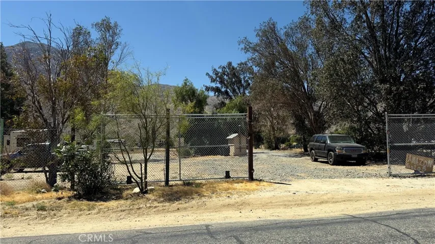 Wide gate