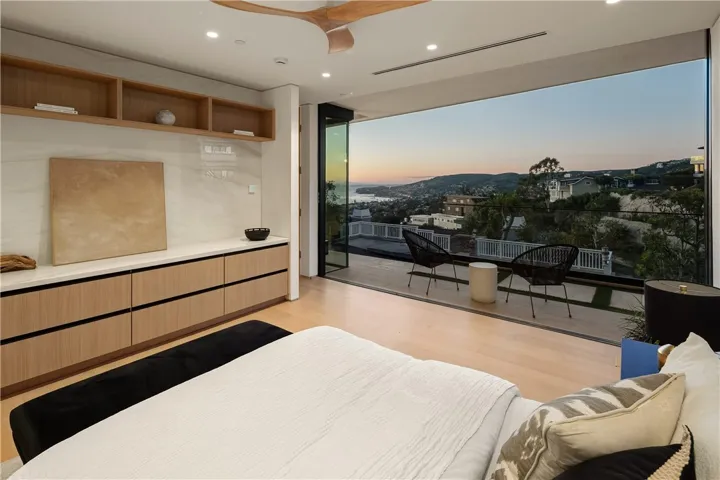 840 Gainsborough, Laguna Beach, California 92651