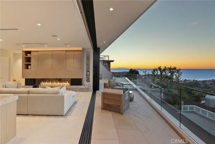 840 Gainsborough, Laguna Beach, California 92651