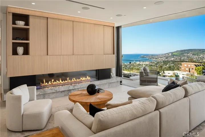 840 Gainsborough, Laguna Beach, California 92651