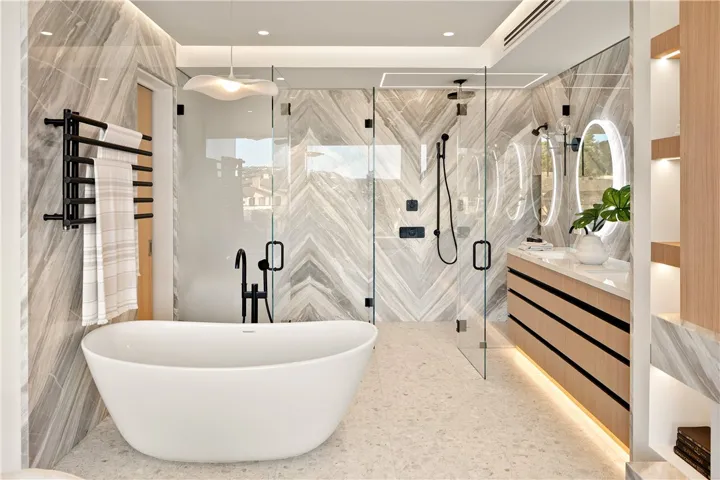 840 Gainsborough, Laguna Beach, California 92651