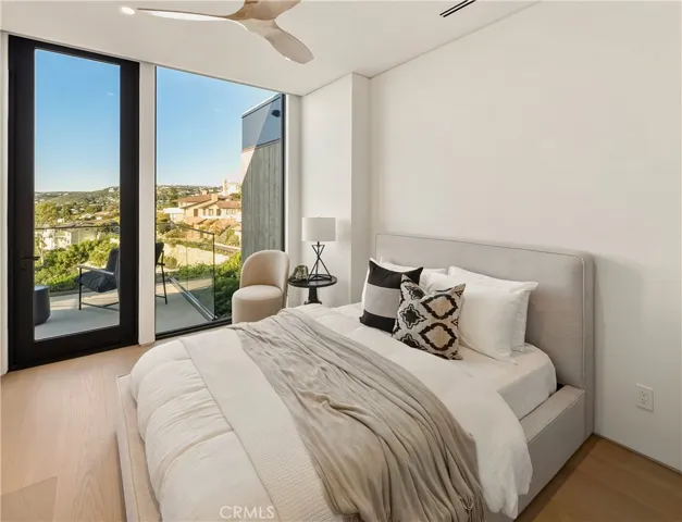840 Gainsborough, Laguna Beach, California 92651
