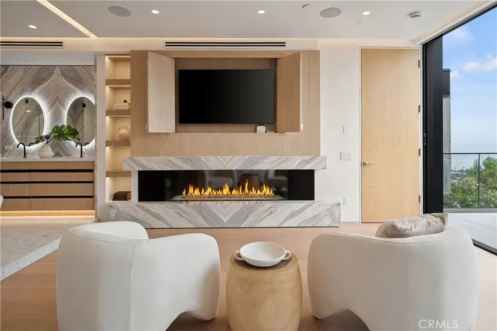 840 Gainsborough, Laguna Beach, California 92651