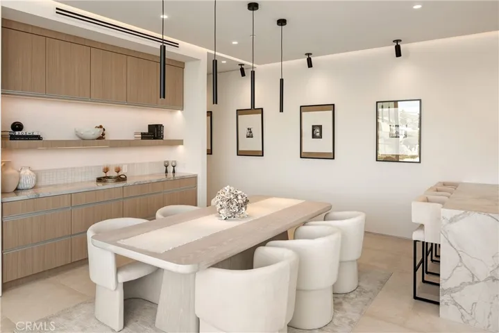 840 Gainsborough, Laguna Beach, California 92651