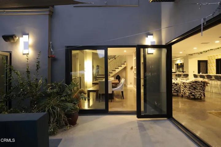 Indoor/Outdoor