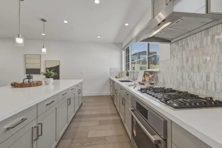 15506 Sackett Court, Los Gatos, California 95032