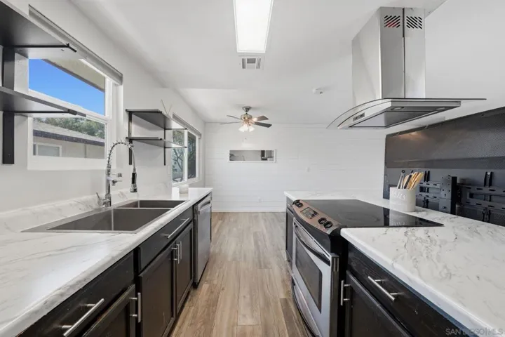 9926 Mission Vega 1, Santee, California 92071