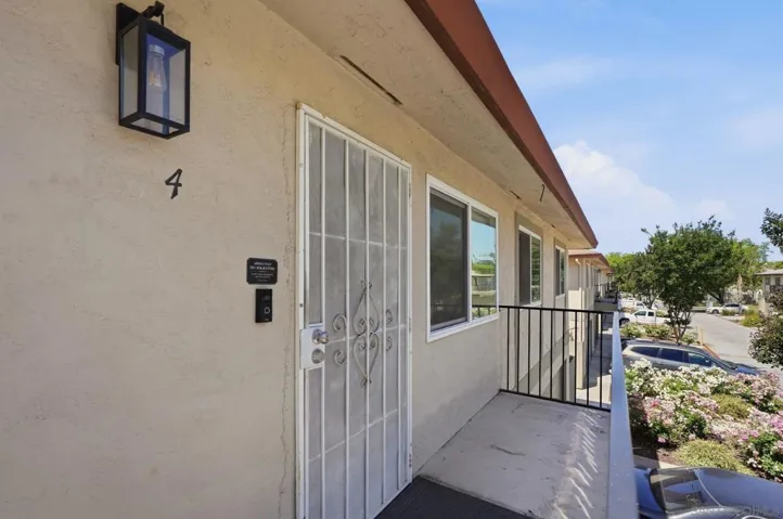 9926 Mission Vega 1, Santee, California 92071