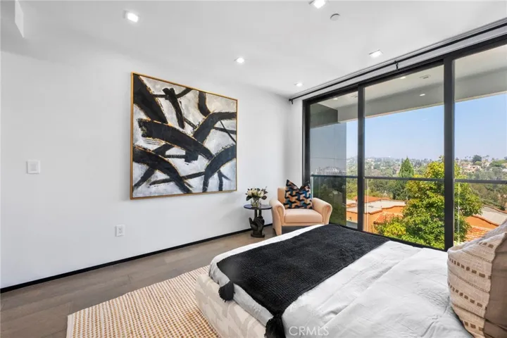 2033 Glencoe Way, Los Angeles, California 90068