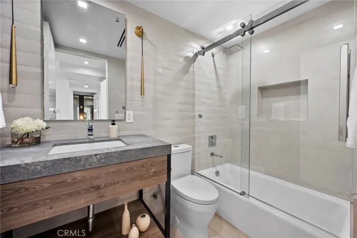 2033 Glencoe Way, Los Angeles, California 90068