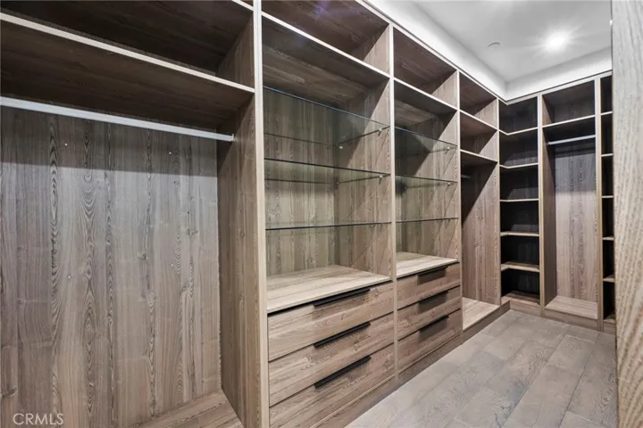 2033 Glencoe Way, Los Angeles, California 90068