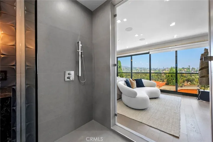 2033 Glencoe Way, Los Angeles, California 90068