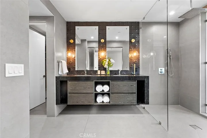 2033 Glencoe Way, Los Angeles, California 90068