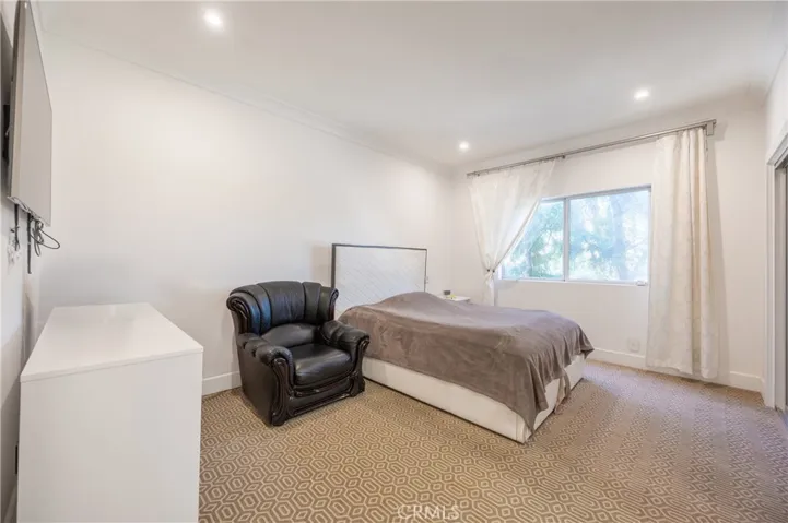 11560 Moorpark Street 204, North Hollywood, California 91602