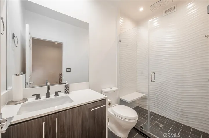 11560 Moorpark Street 204, North Hollywood, California 91602